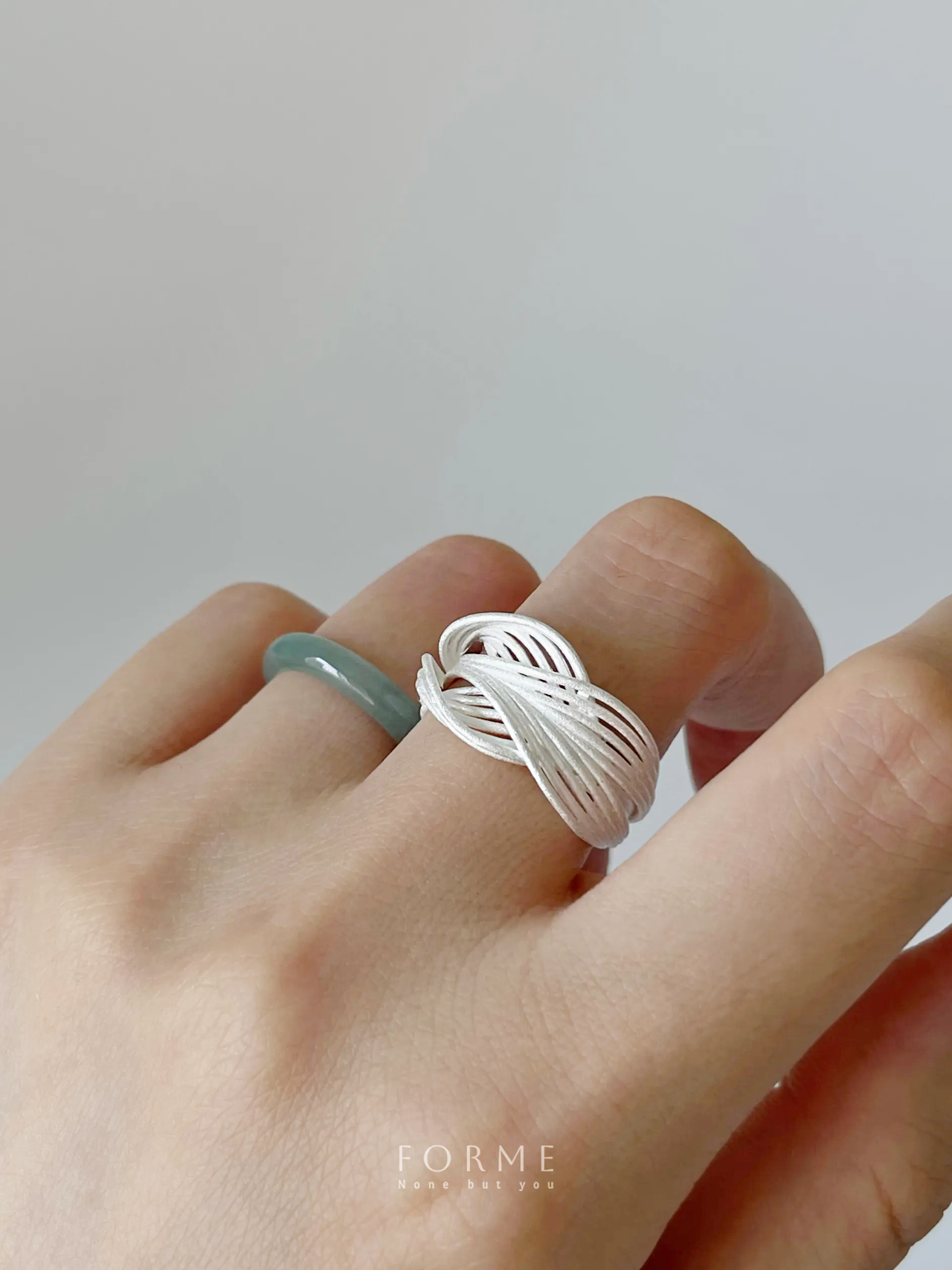 Whisper Wave Ring – Gentle Wave Band in 925 Silver