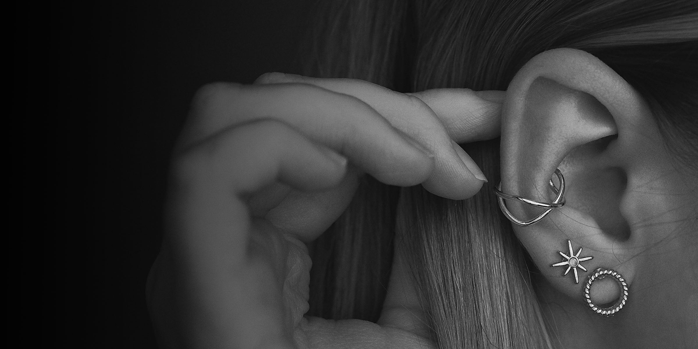 Close-up of a handmade 925 sterling silver ring with artisan texture — minimal, hypoallergenic silver jewelry for everyday wear